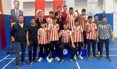 Kozanlı öğrenciler, bilek güreşi elemelerinde Adana’yı temsil edecek