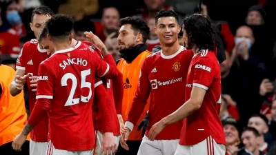 Manchester United Rus Sponsoruna Veda Etti